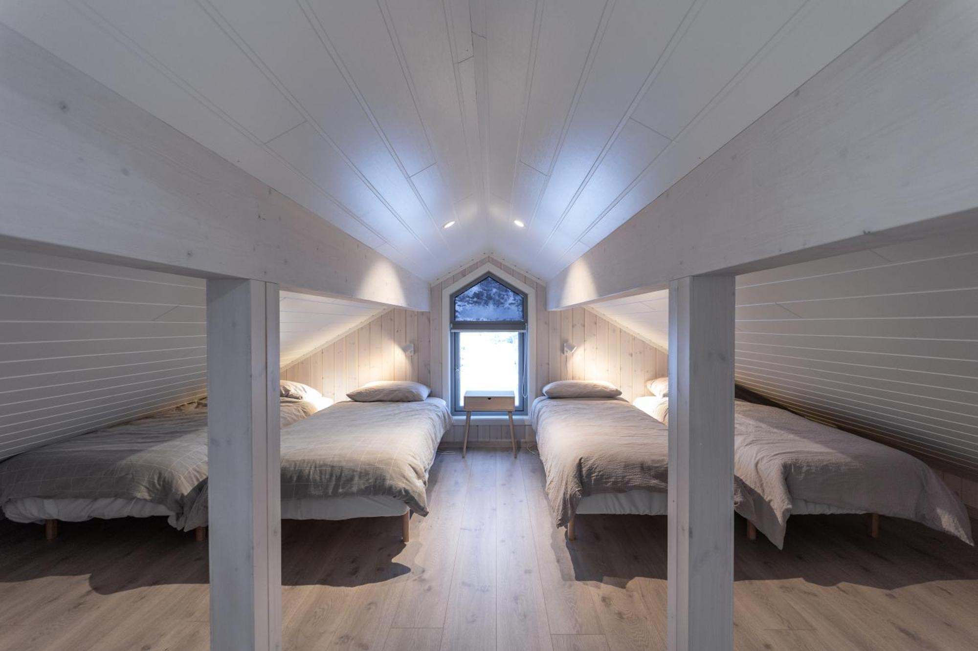 Vikran Seaside Lodge Straumsjoen Ngoại thất bức ảnh